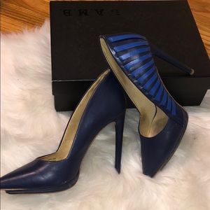 Navy blue pumps